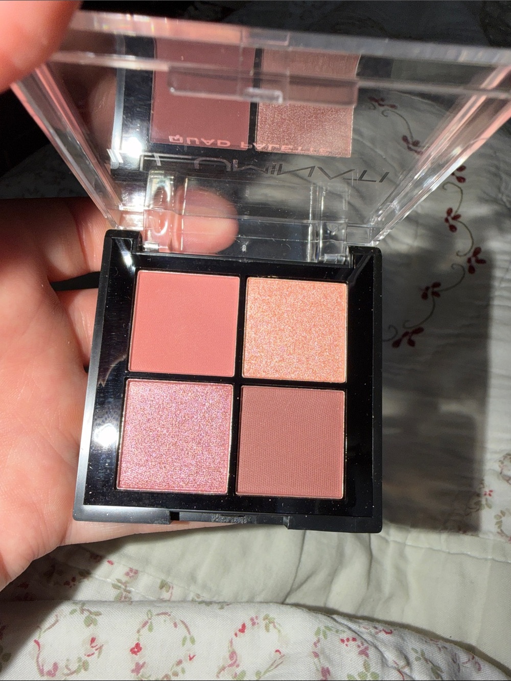 Peach Pink 4-Color Eyeshadow Palette - Unknown Brand